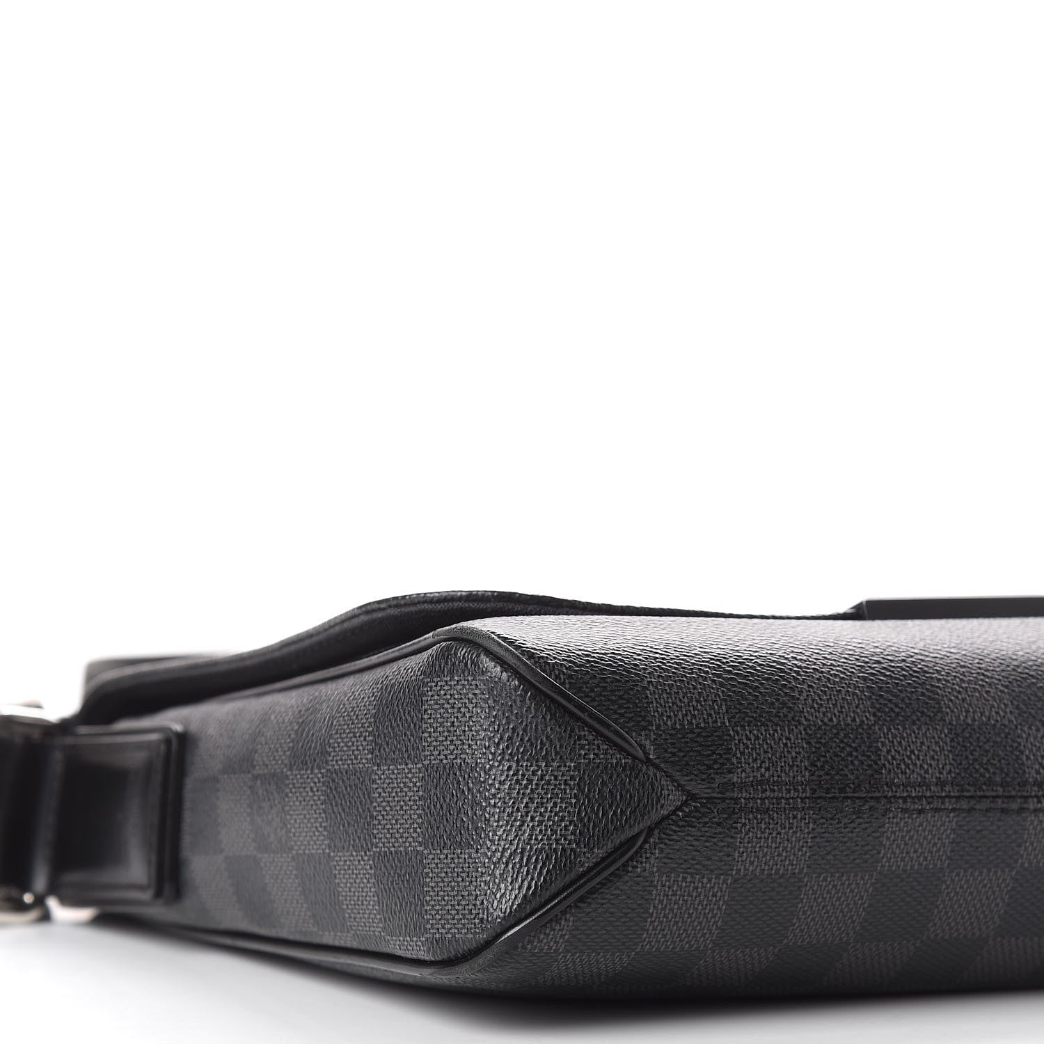 Louis Vuitton Damier Graphite District MM 6 of 10