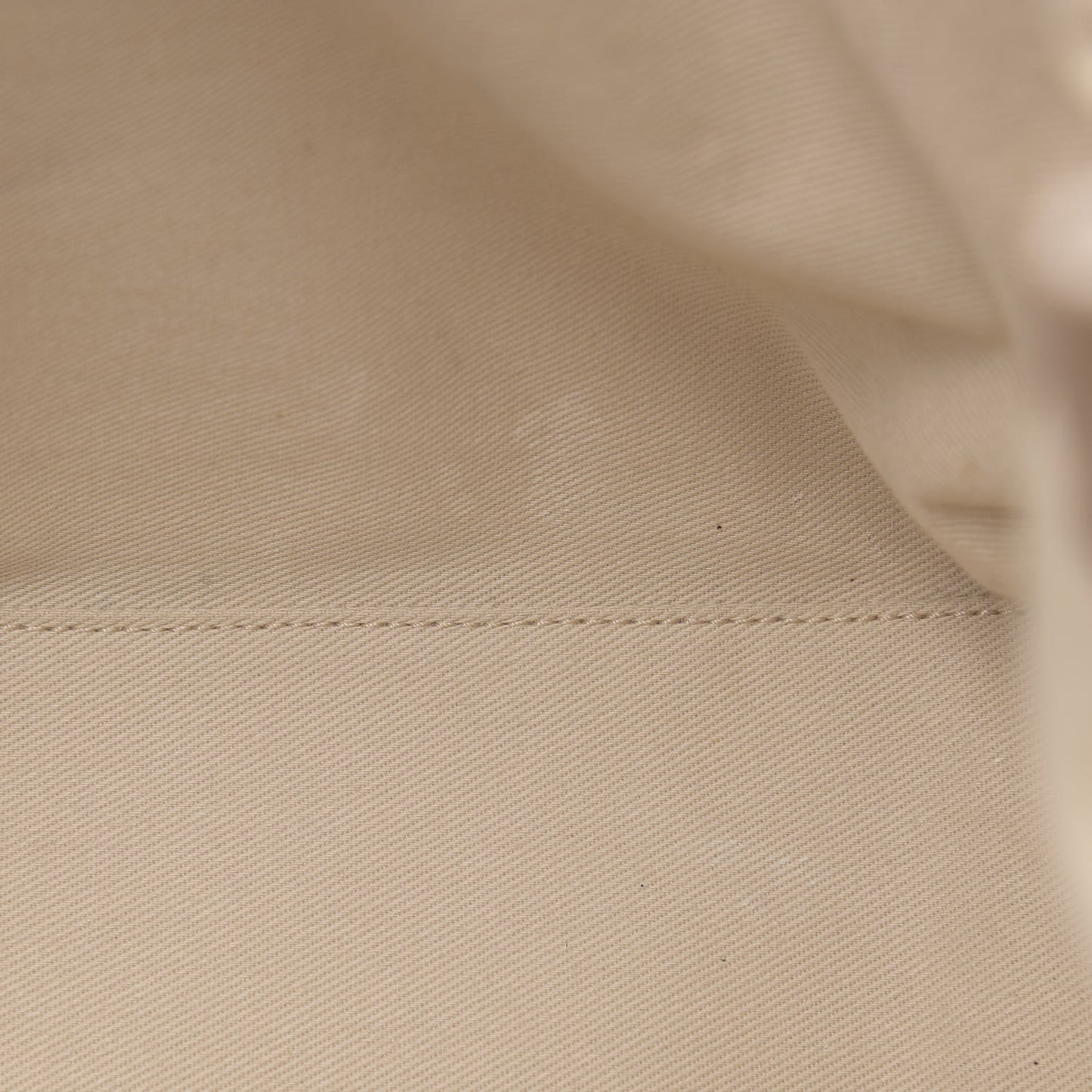 Caviar CC Tote Beige