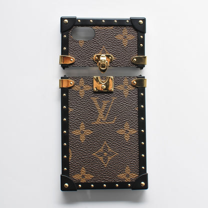 Louis Vuitton Monogram Eye-Trunk iPhone 7 Case 6 of 8