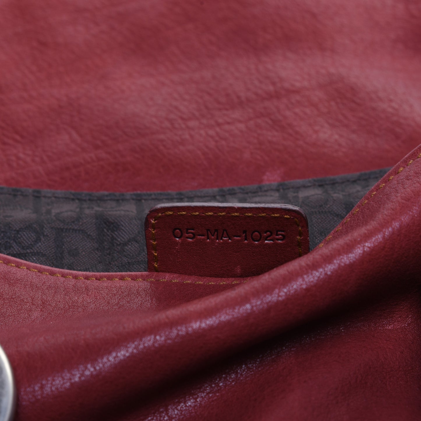 Calfskin Medium Gaucho Double Saddle Red