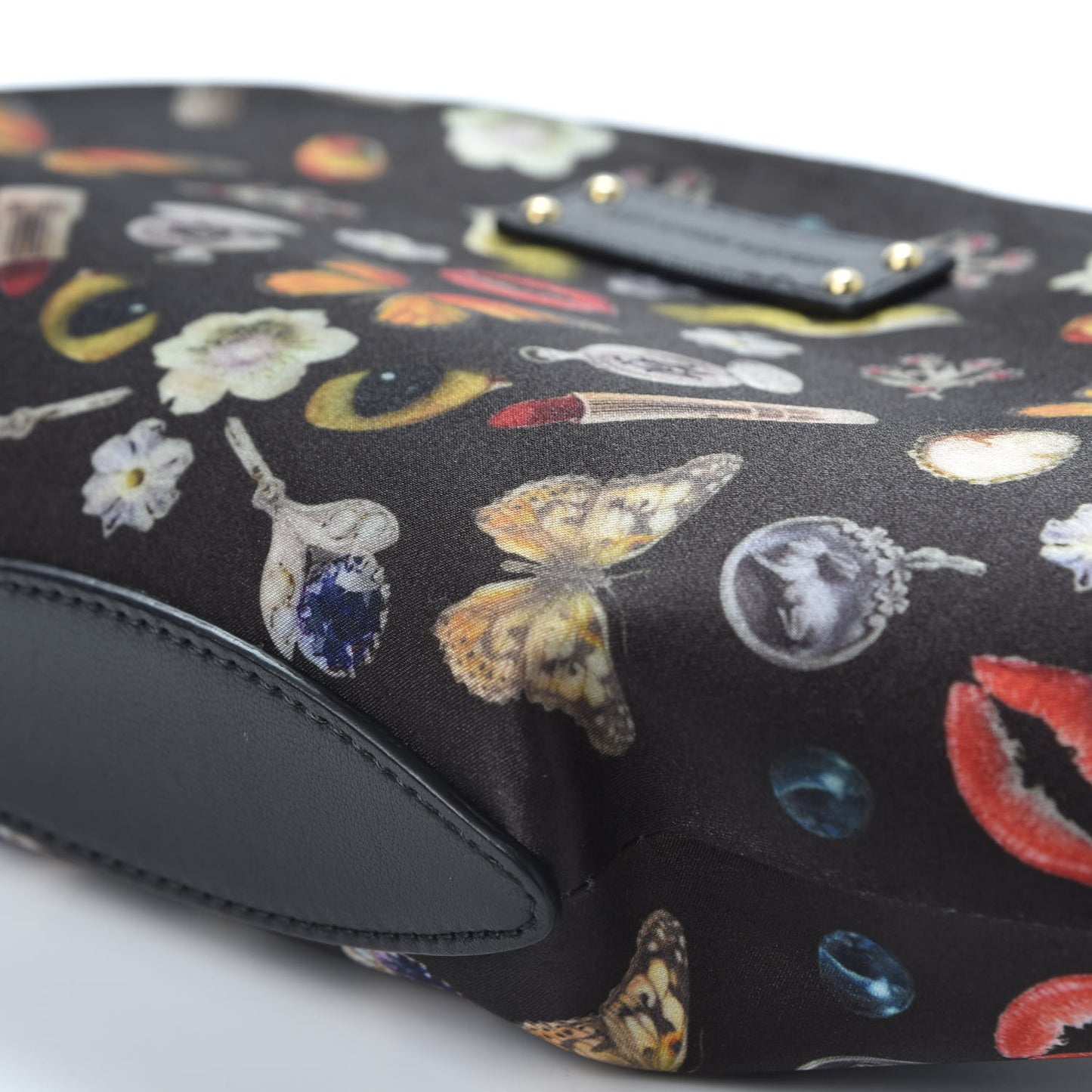 Silk Obsessions De Manta Clutch Black