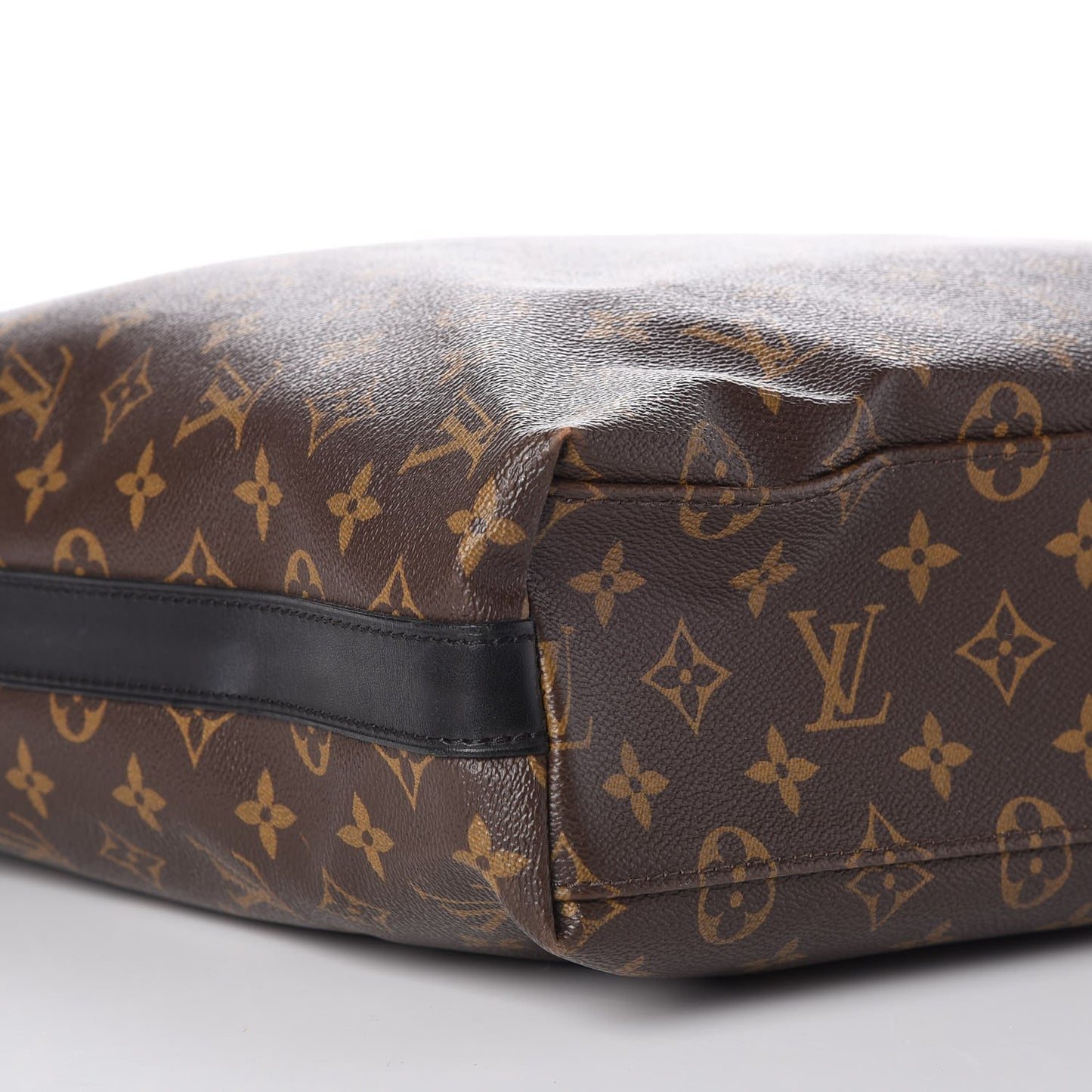 Monogram Macassar Kitan