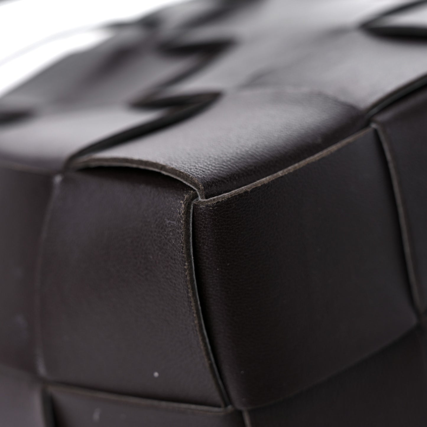Nappa Maxi Intrecciato Cassette Bucket Bag Fondant