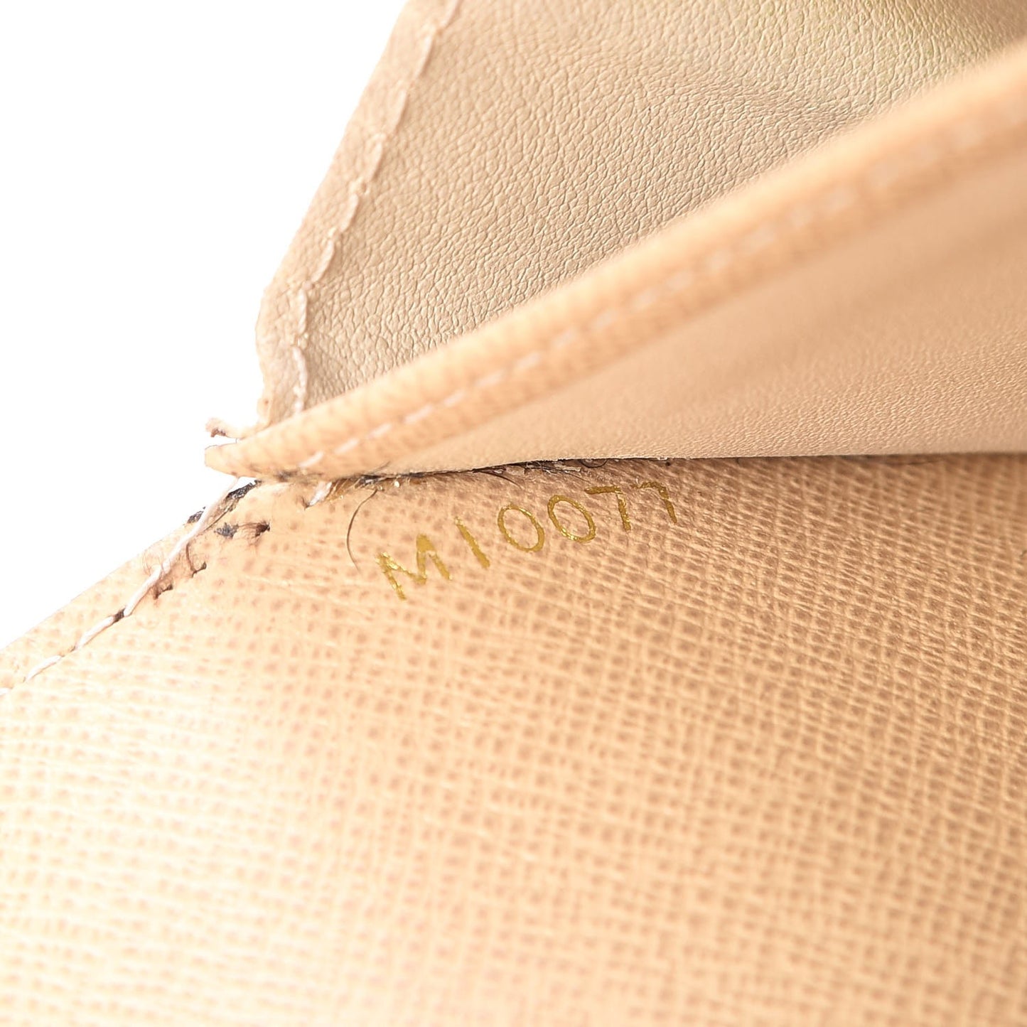 Monogram Dentelle Sarah Wallet Gold