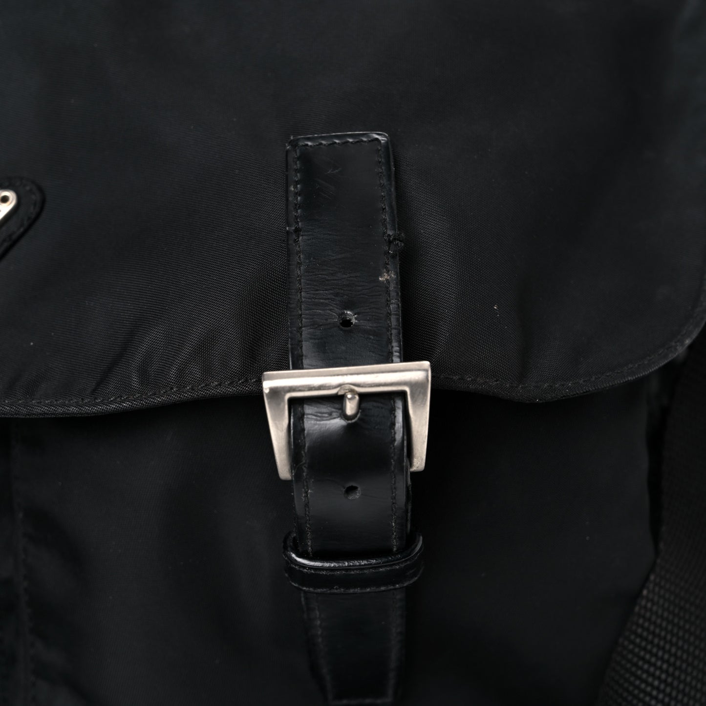 Nylon Vela Messenger Bag Black