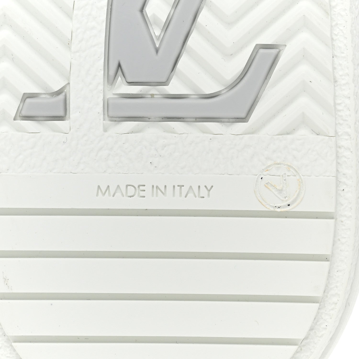 Louis Vuitton Calfskin Charlie Sneaker 39 White Rose Clair 6 of 10