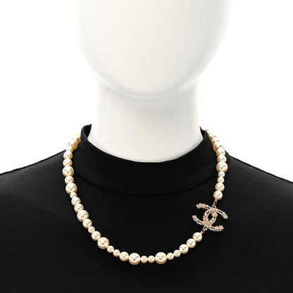 Chanel Pearl Crystal CC Camellia Short Necklace Gold 2 of 7