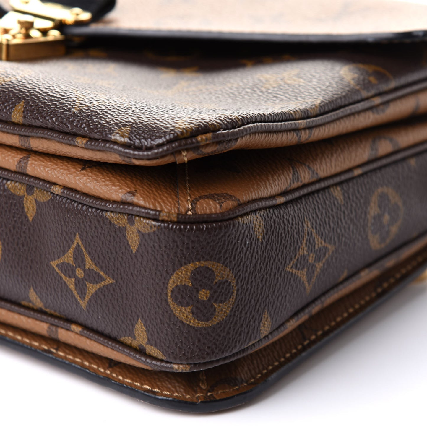 Reverse Monogram Pochette Metis