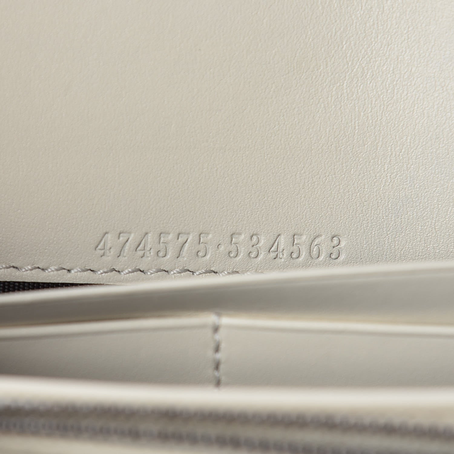 Gucci Calfskin Matelasse GG Marmont Chain Wallet Mystic White 8 of 13