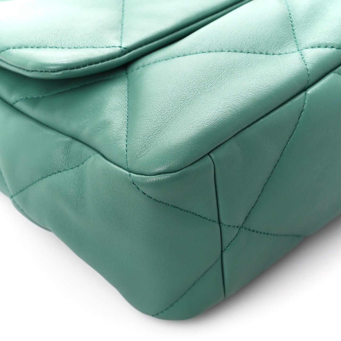 Lambskin Quilted Large Chanel 19 Flap Dark Green