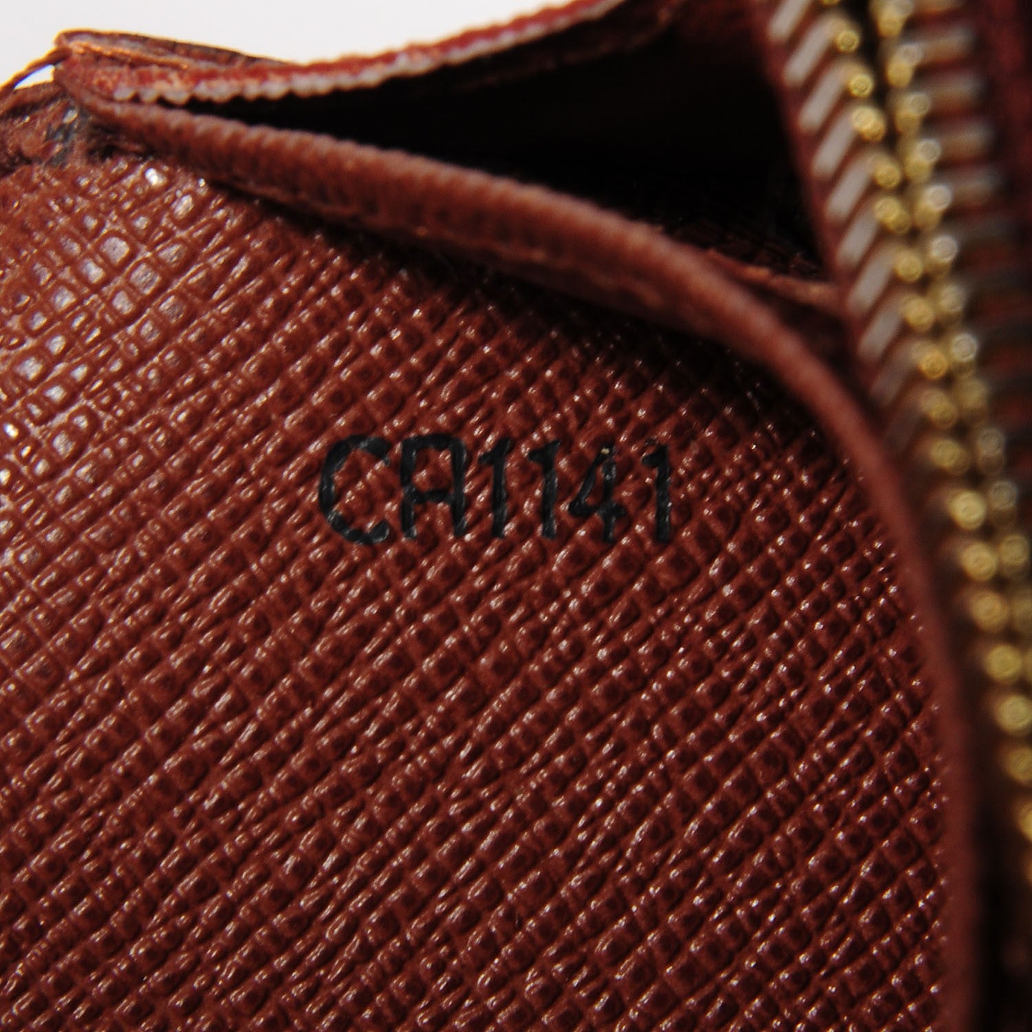 Louis Vuitton Monogram Sarah Wallet 7 of 14