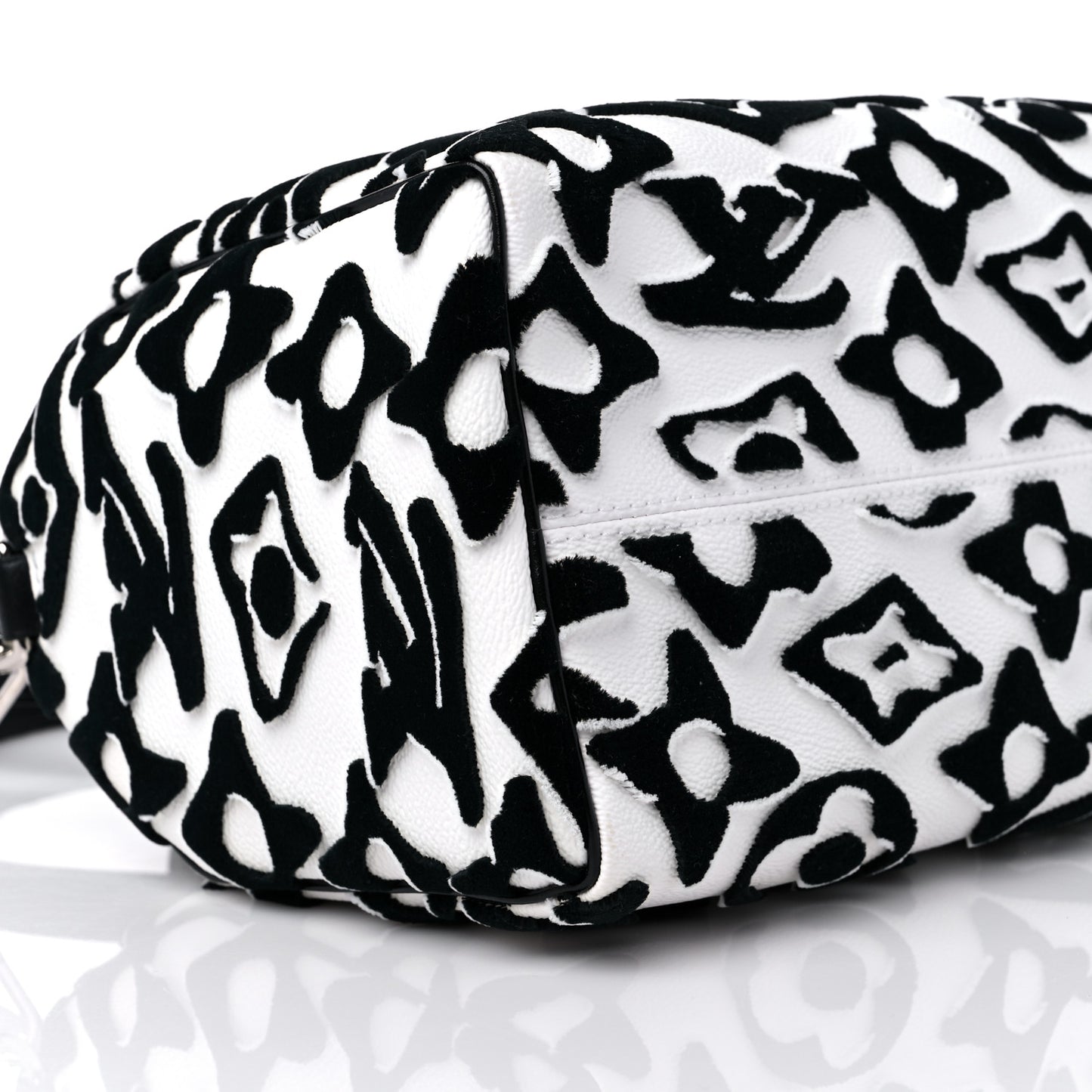 X UF Tufted Monogram Speedy Bandouliere 25 White Black
