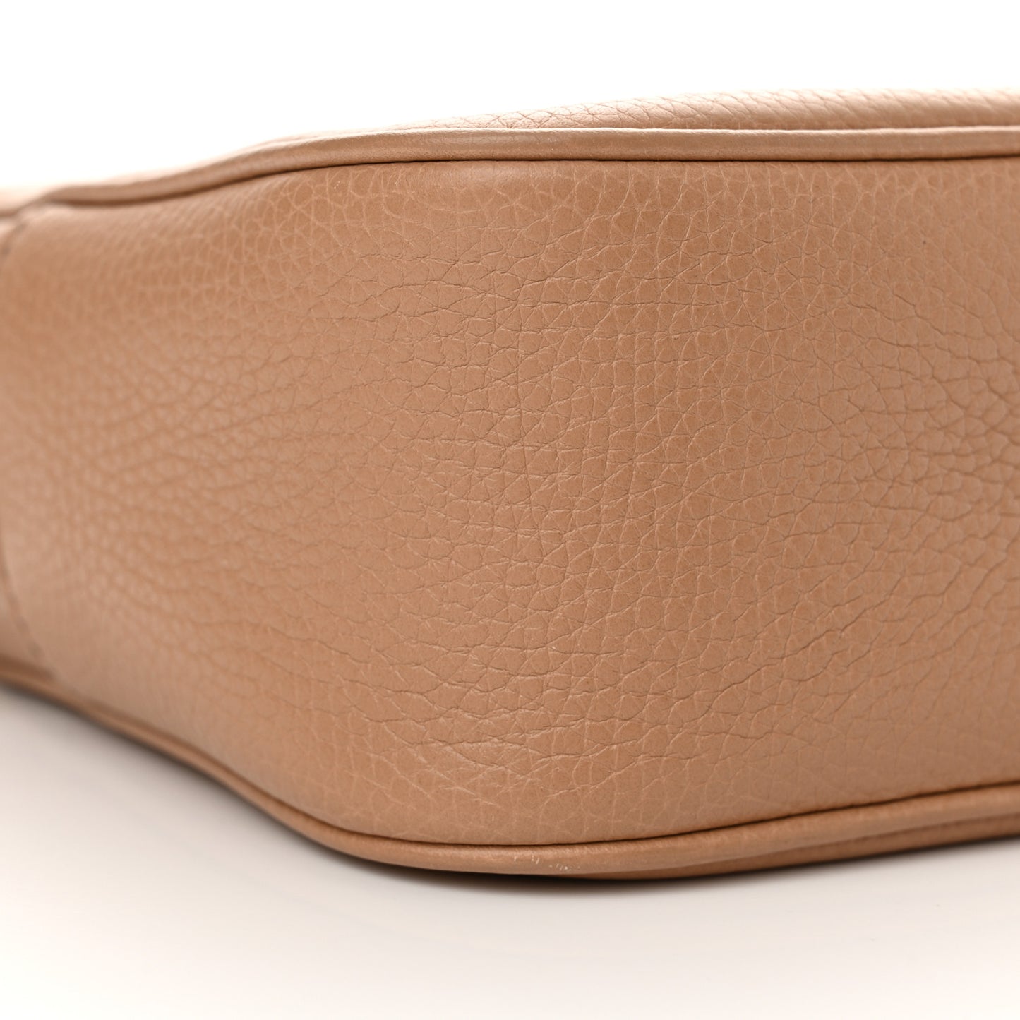 Pebbled Calfskin Small Soho Disco Bag Camelia