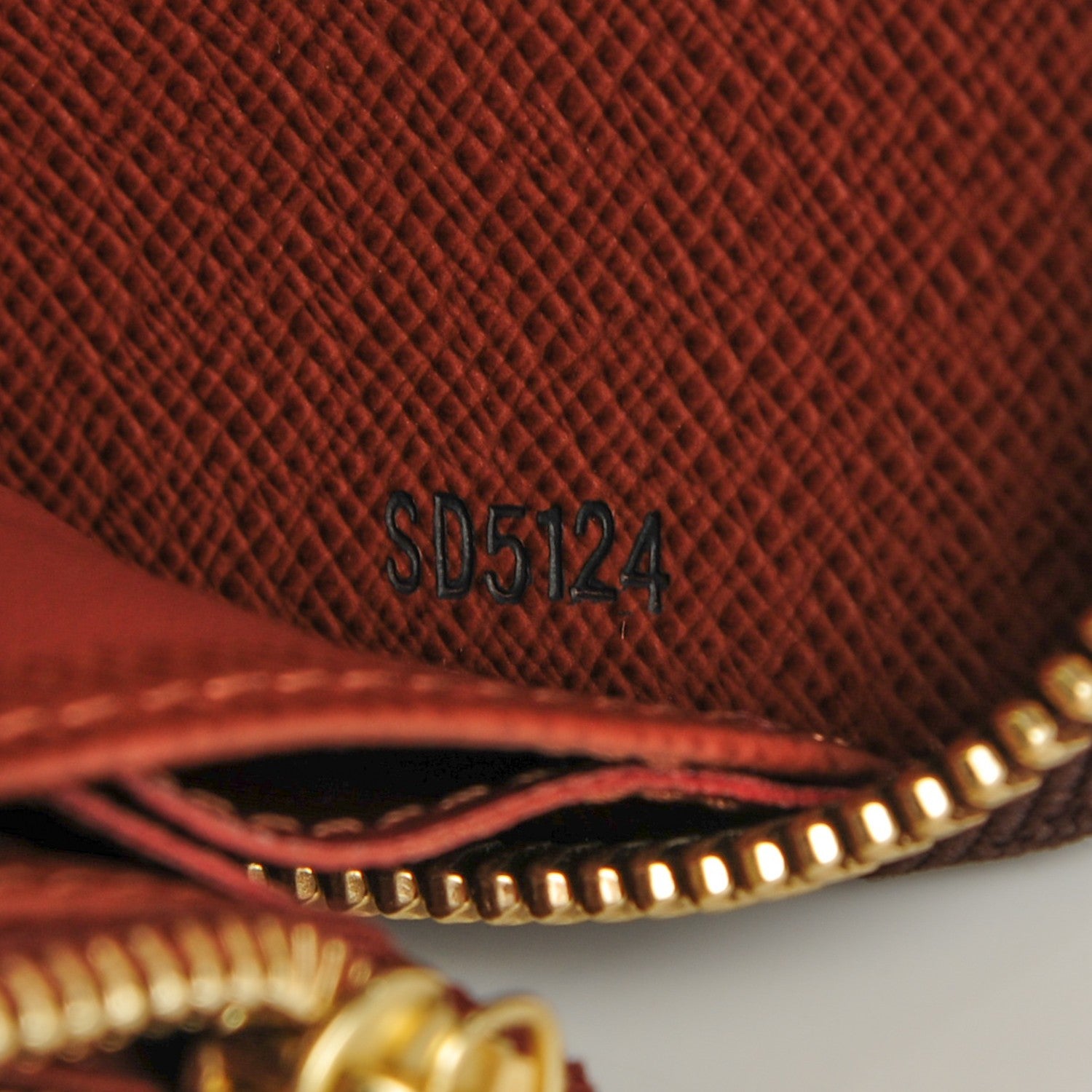 Louis Vuitton Monogram Zippy Wallet 7 of 7