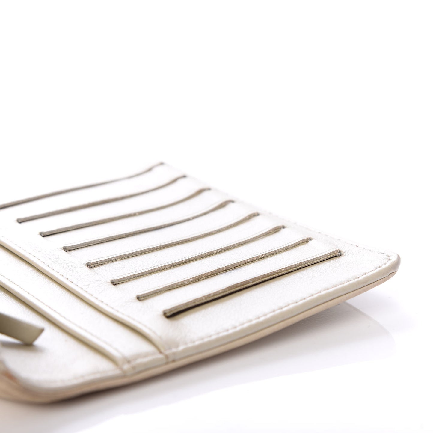 Caviar Sevruga Yen Wallet Beige