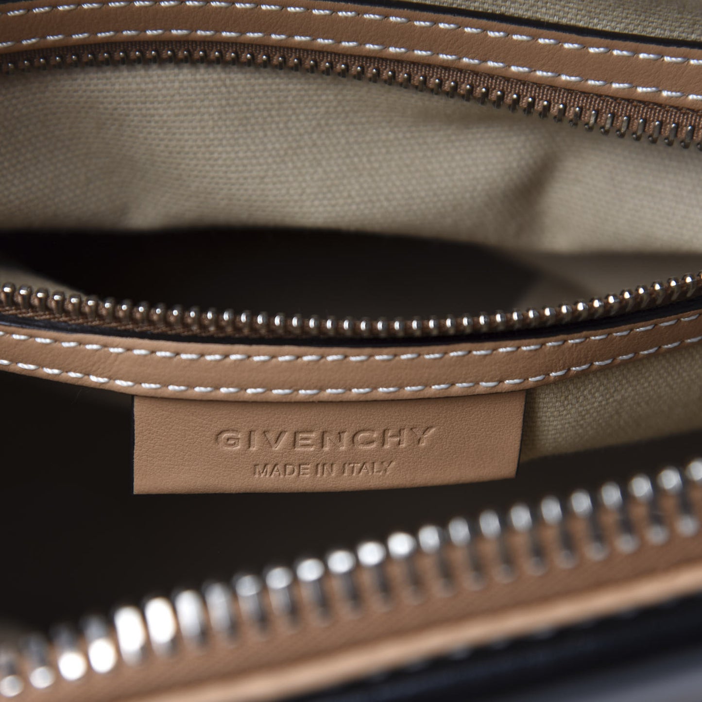 Calfskin Small Topstitch Bi-Color Antigona Beige Black