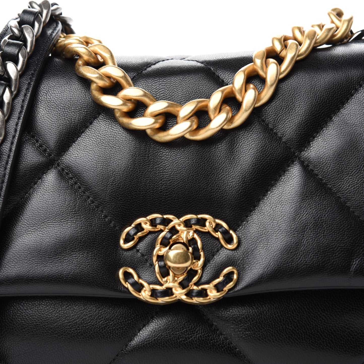 Goatskin Quilted Medium Chanel 19 Flap Black