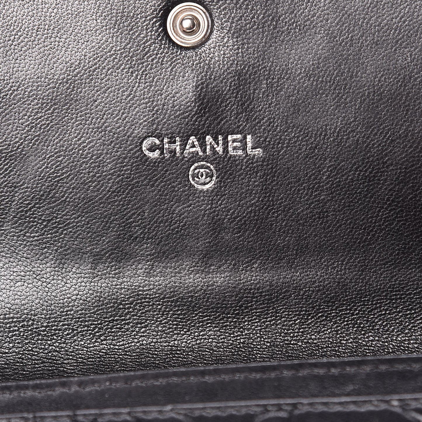 Lambskin Camellia Embossed Medium Wallet Black