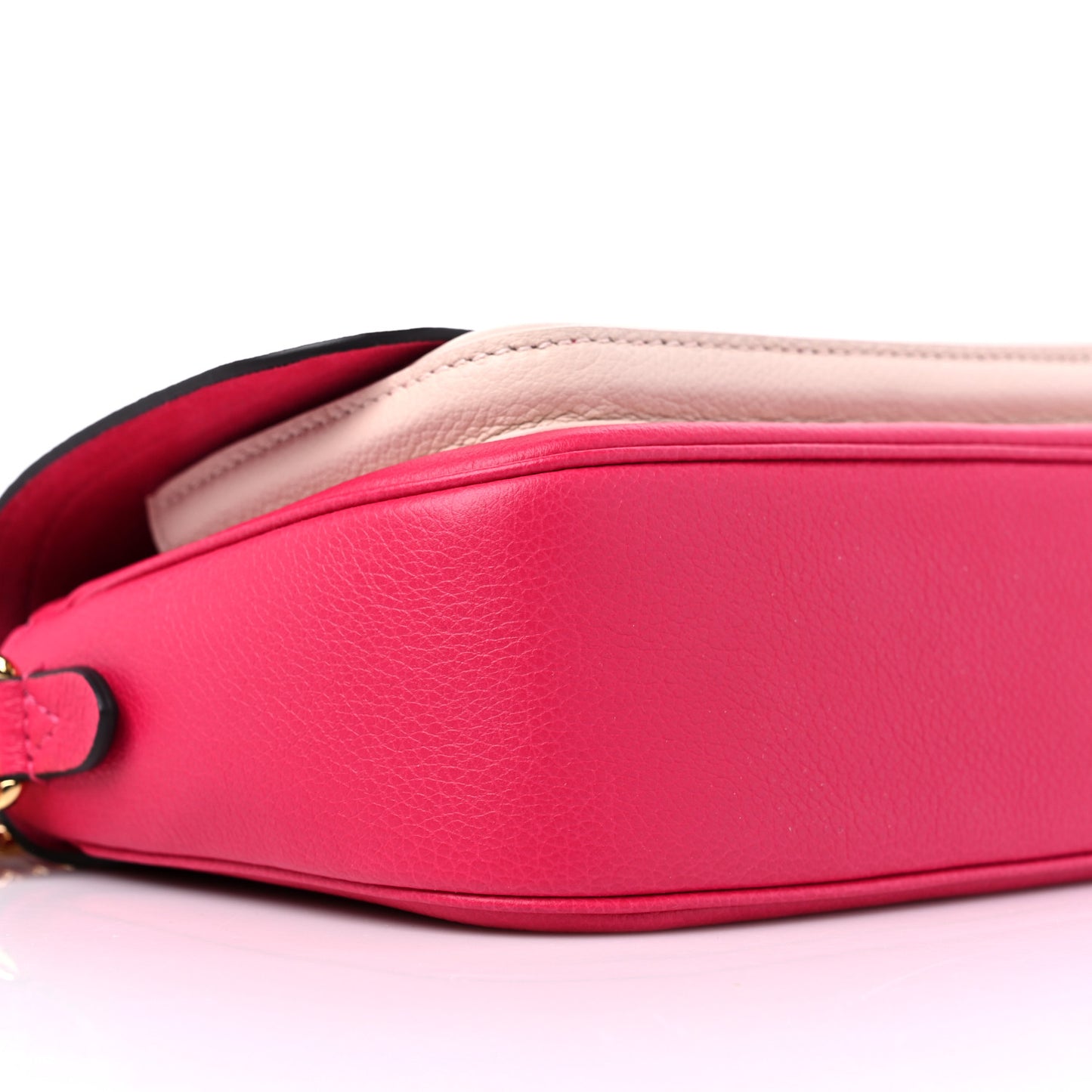 Grained Calfskin Lockme Tender Pondicherry
