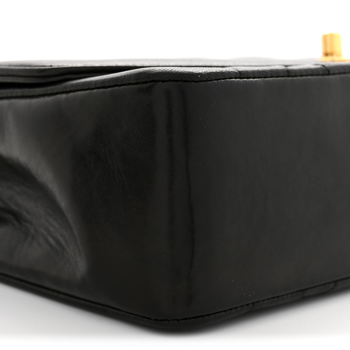 Lambskin Quilted Medium Single Flap Black