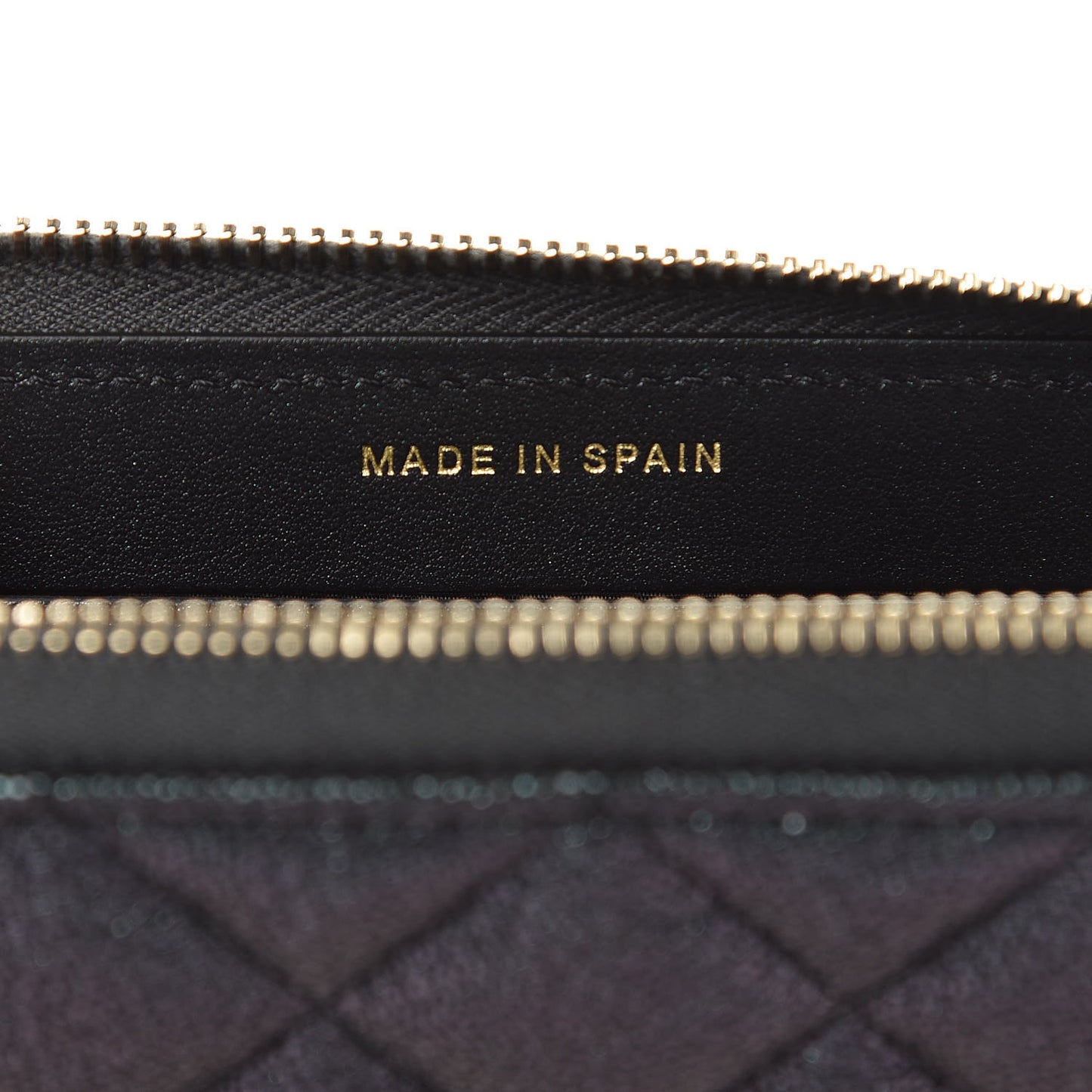 Iridescent Caviar Quilted Medium Zip Around Wallet Black