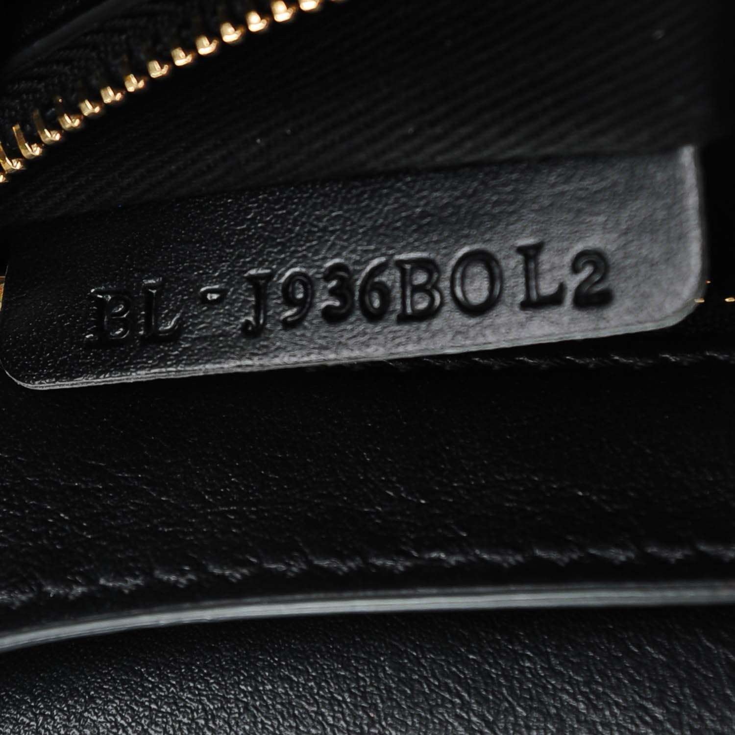 Valentino Garavani Vitello Medium Rockstud Flap Saddle Bag Black 7 of 7