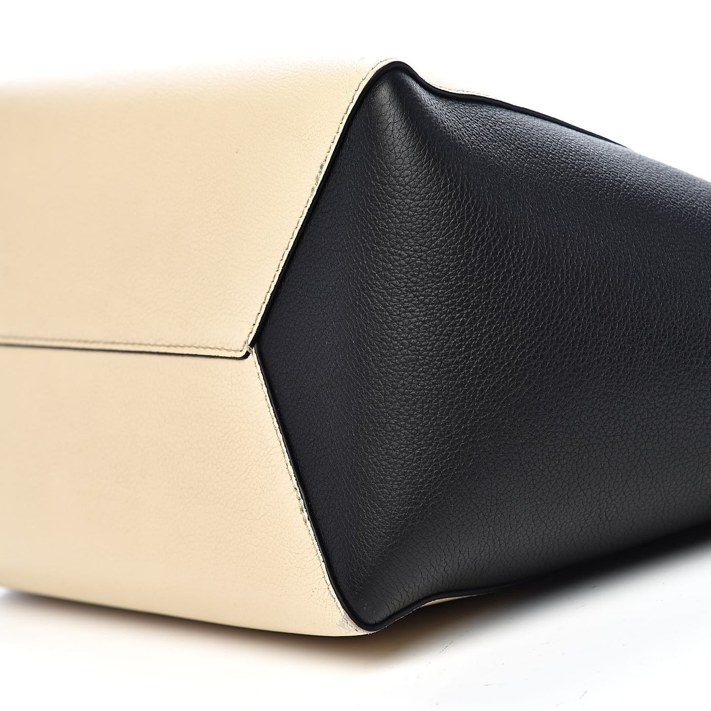 Calfskin Lockme Cabas Vanille Black