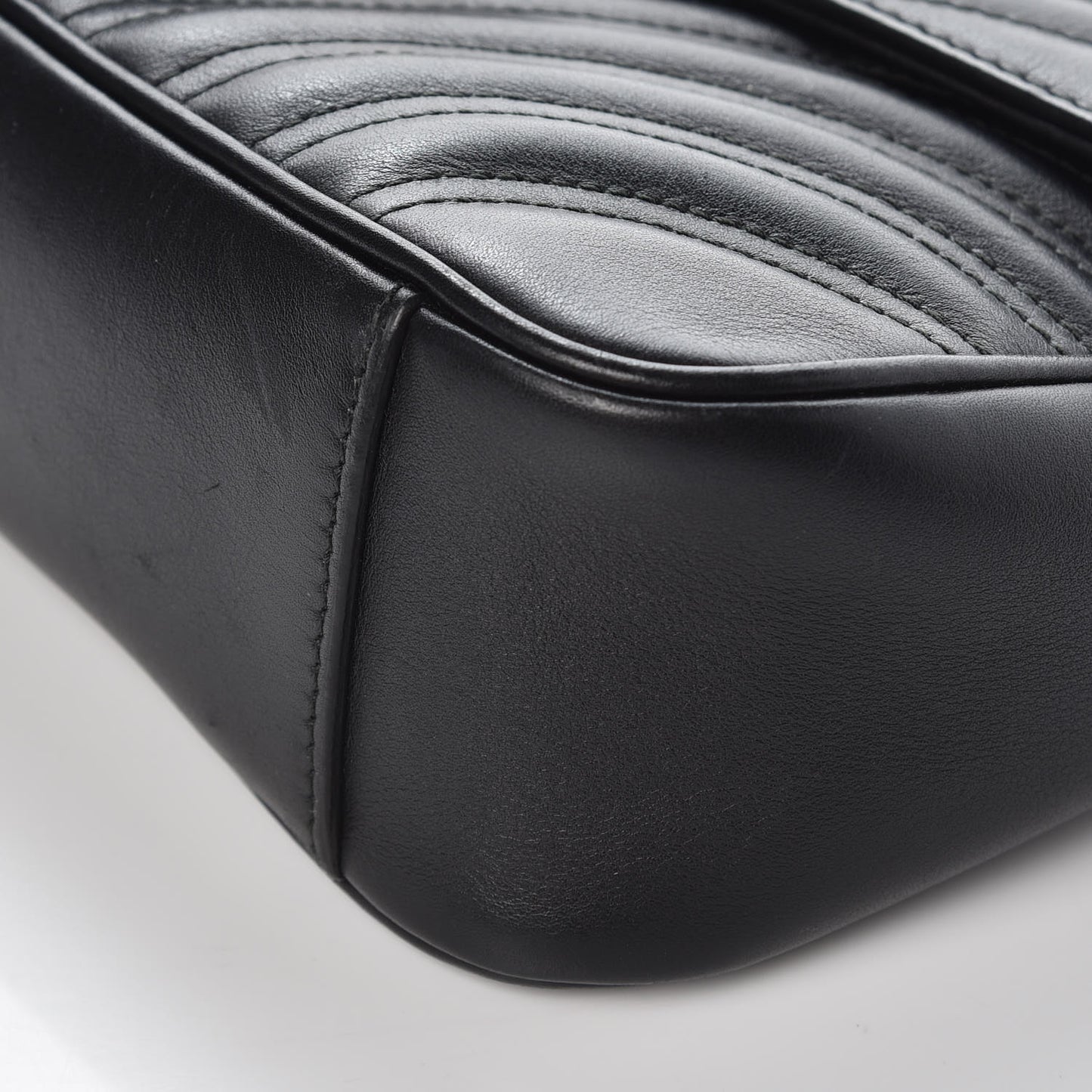 Calfskin Matelasse Small GG Marmont Shoulder Bag Black