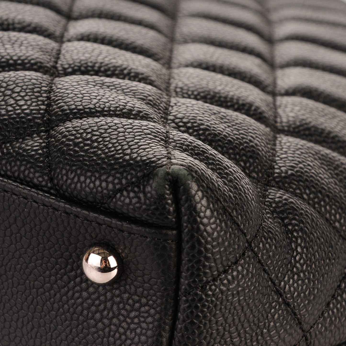 Caviar Quilted Easy Zip Tote Black