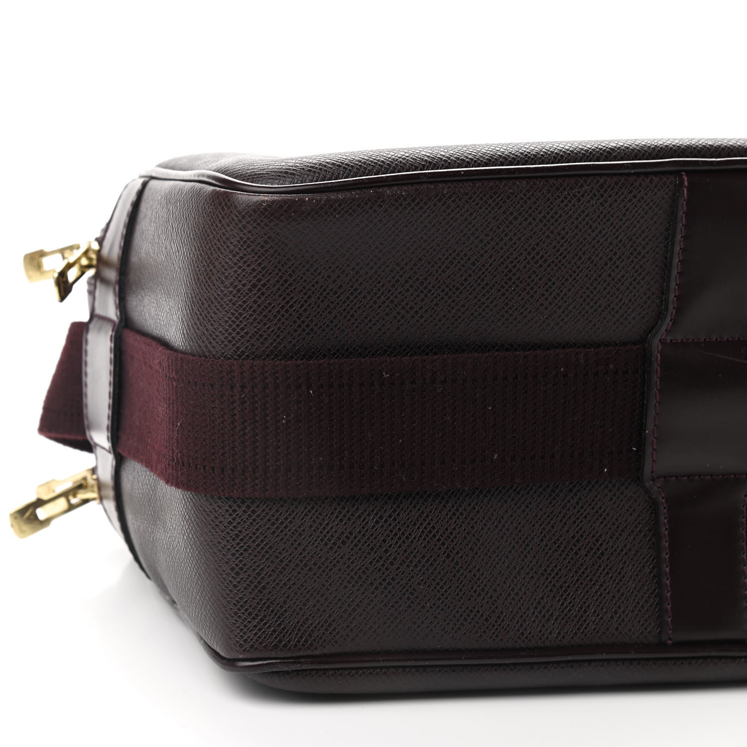 Louis Vuitton Taiga Reporter Messenger Acajou 8 of 14