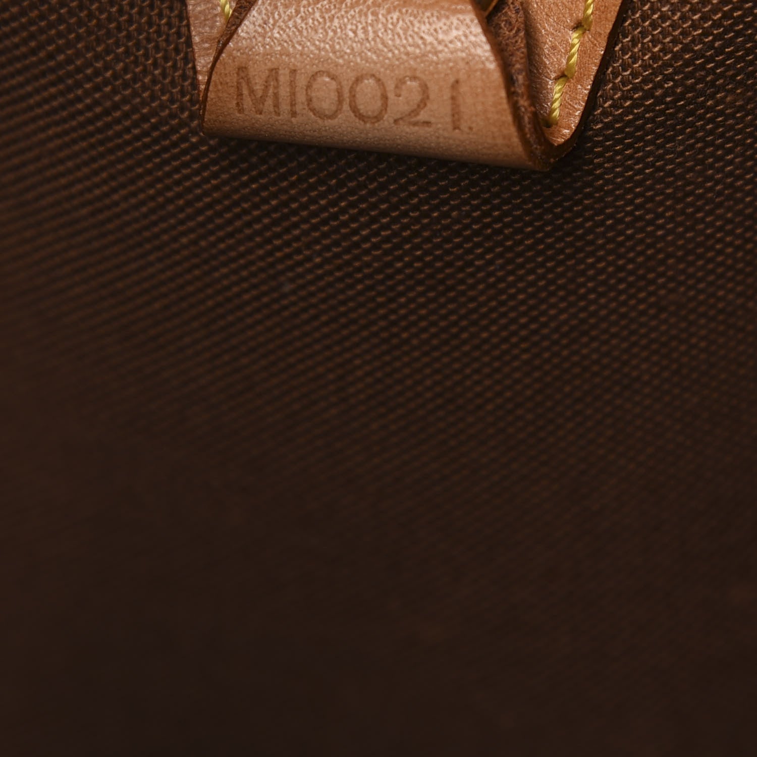 Louis Vuitton Monogram Ellipse MM 6 of 10