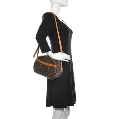 Louis Vuitton Monogram Blois 2 of 12