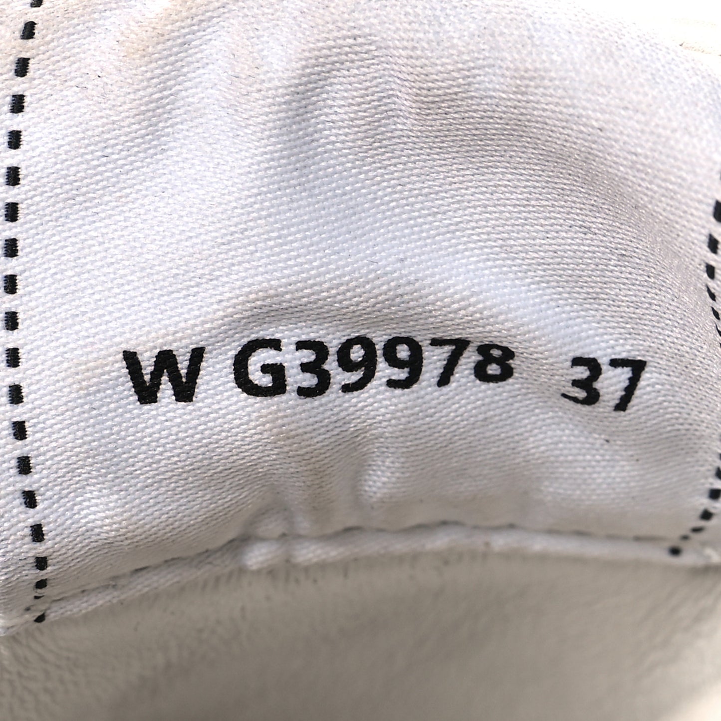 Calfskin CC Womens Sneakers 37 White Blue