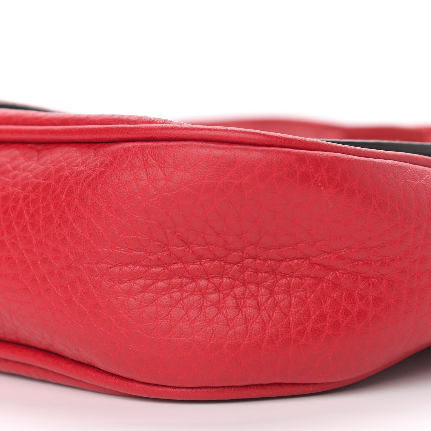 Pebbled Calfskin Medium Soho Flap Crossbody Tabasco Red
