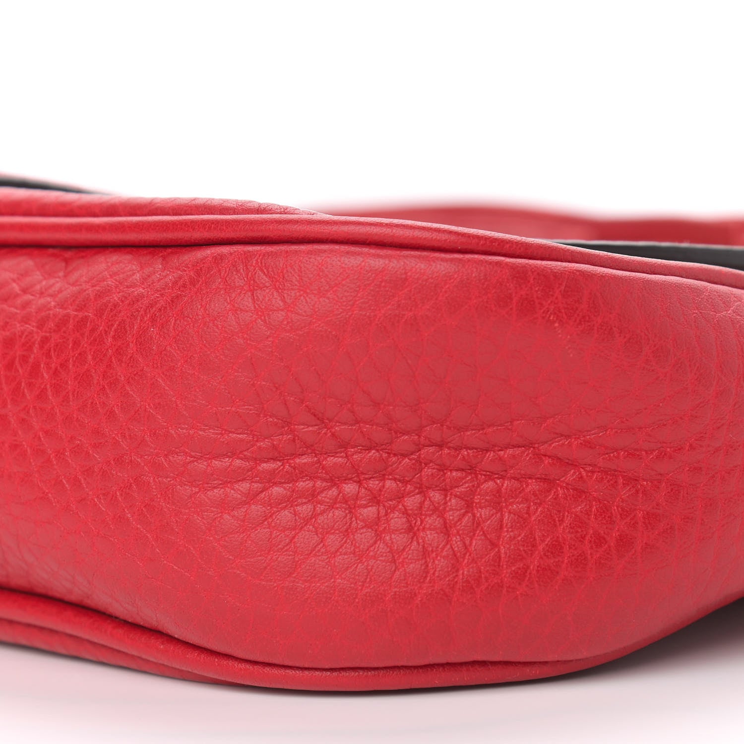 Gucci Pebbled Calfskin Medium Soho Flap Crossbody Tabasco Red 9 of 11