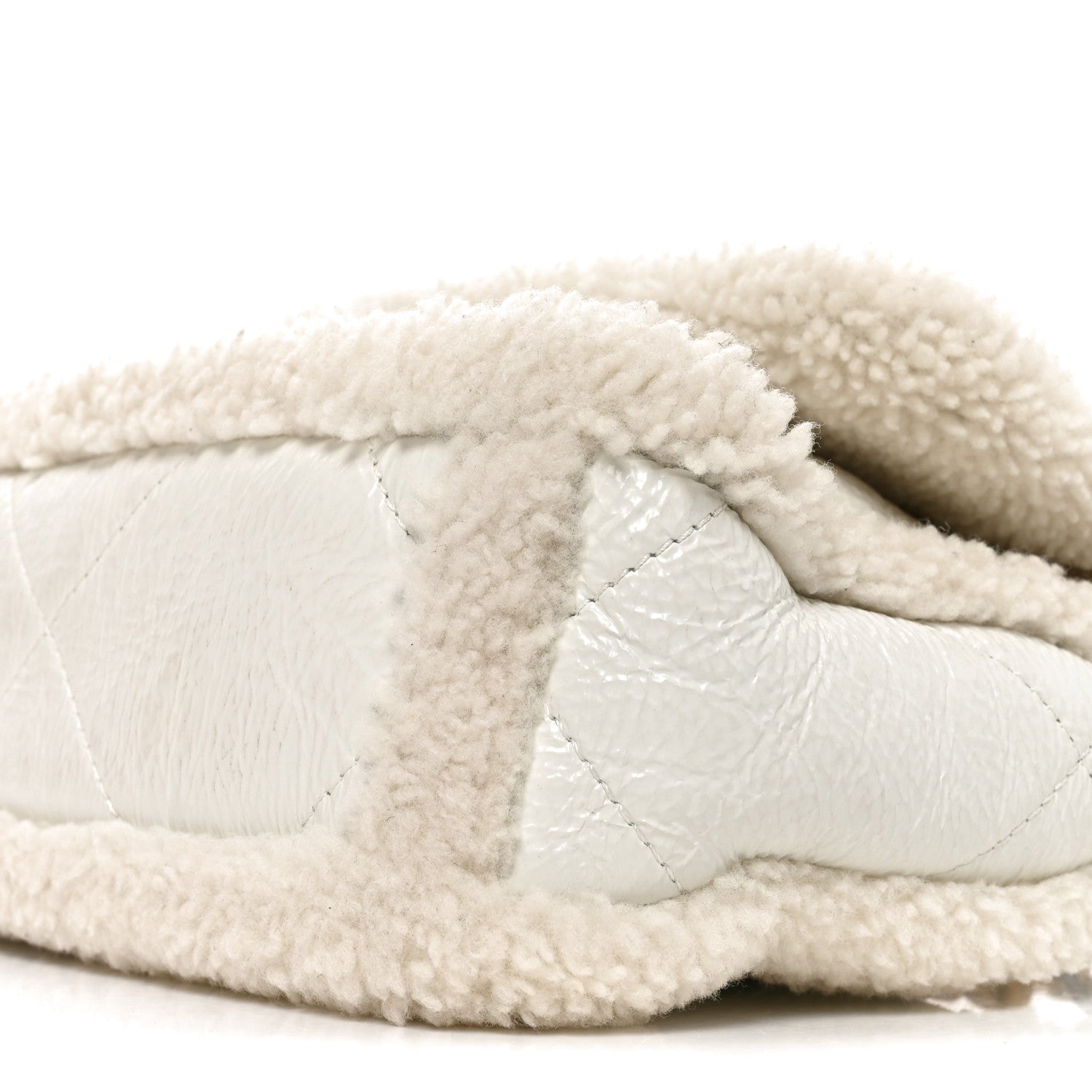 Chanel Crumpled Calfskin Shearling Sheepskin Medium Chanel 19 Flap White 9 of 9