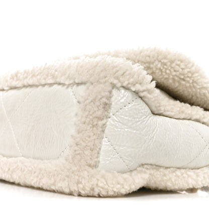 Chanel Crumpled Calfskin Shearling Sheepskin Medium Chanel 19 Flap White 9 of 9