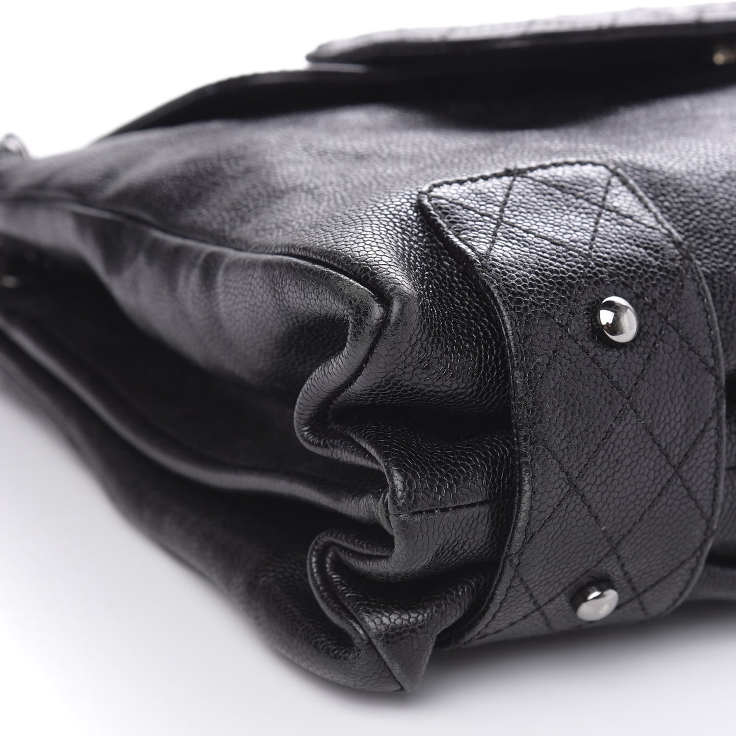 Glazed Caviar Pocket In The City Tote Black