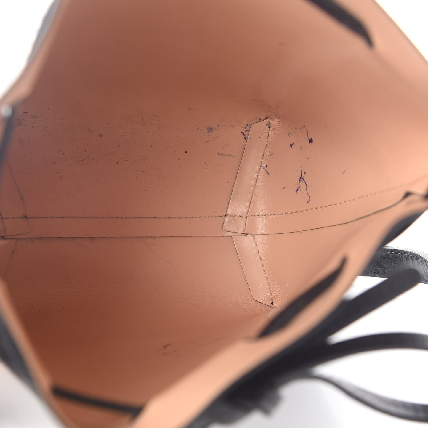 Vegetable Tanned Calfskin Mini Mini Bucket Bag Black Ballerina