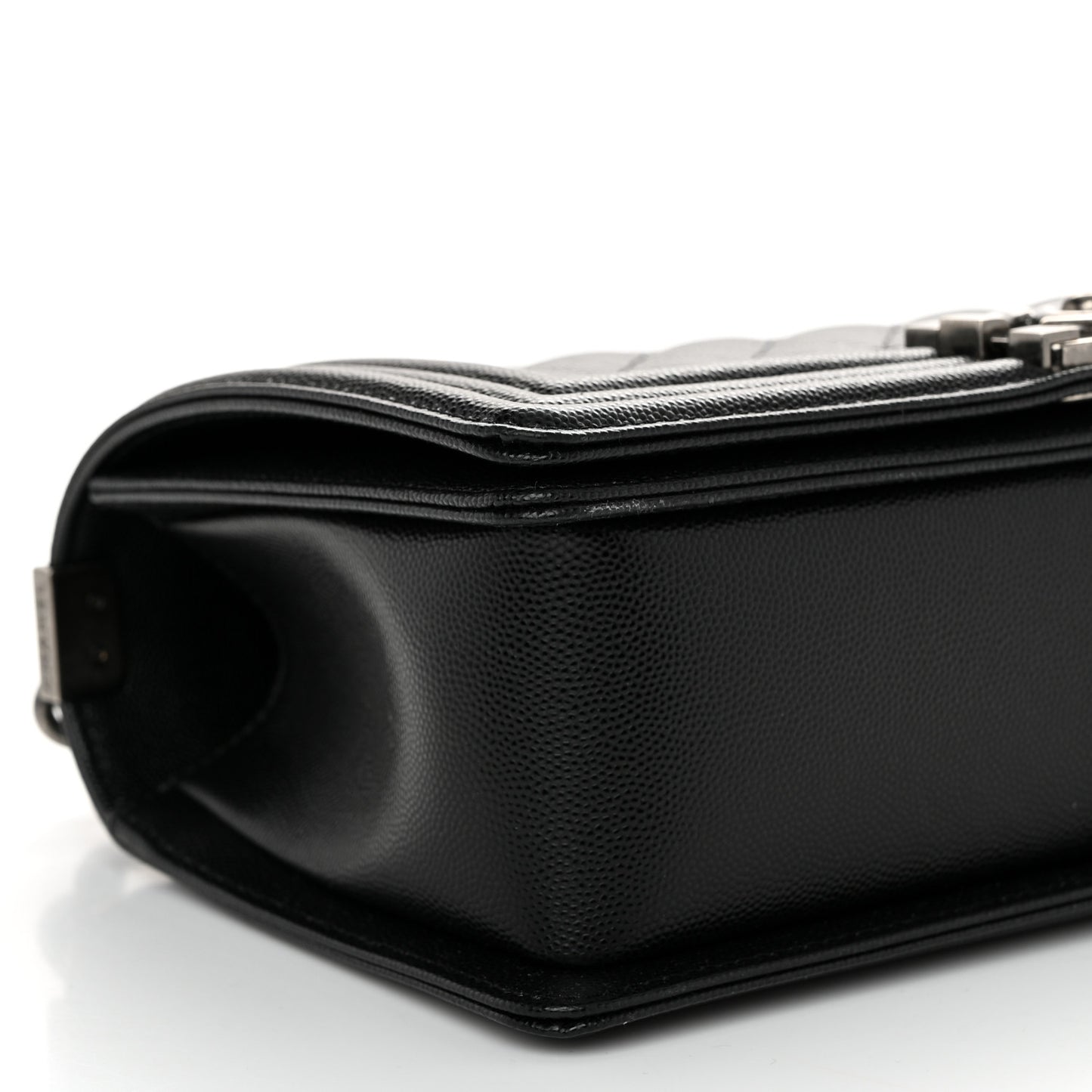 Caviar Quilted Medium Boy Flap Black