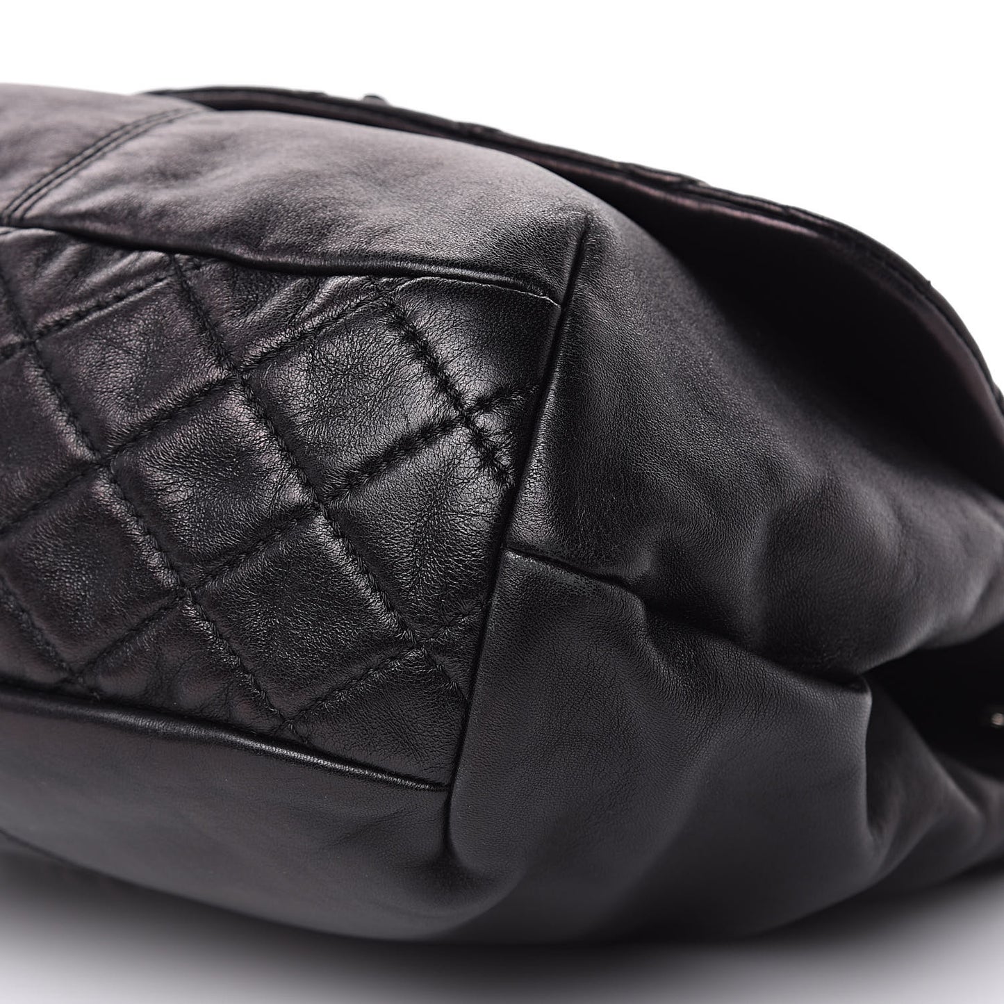 Shiny Lambskin Quilted Medium Trianon Messenger Flap Black