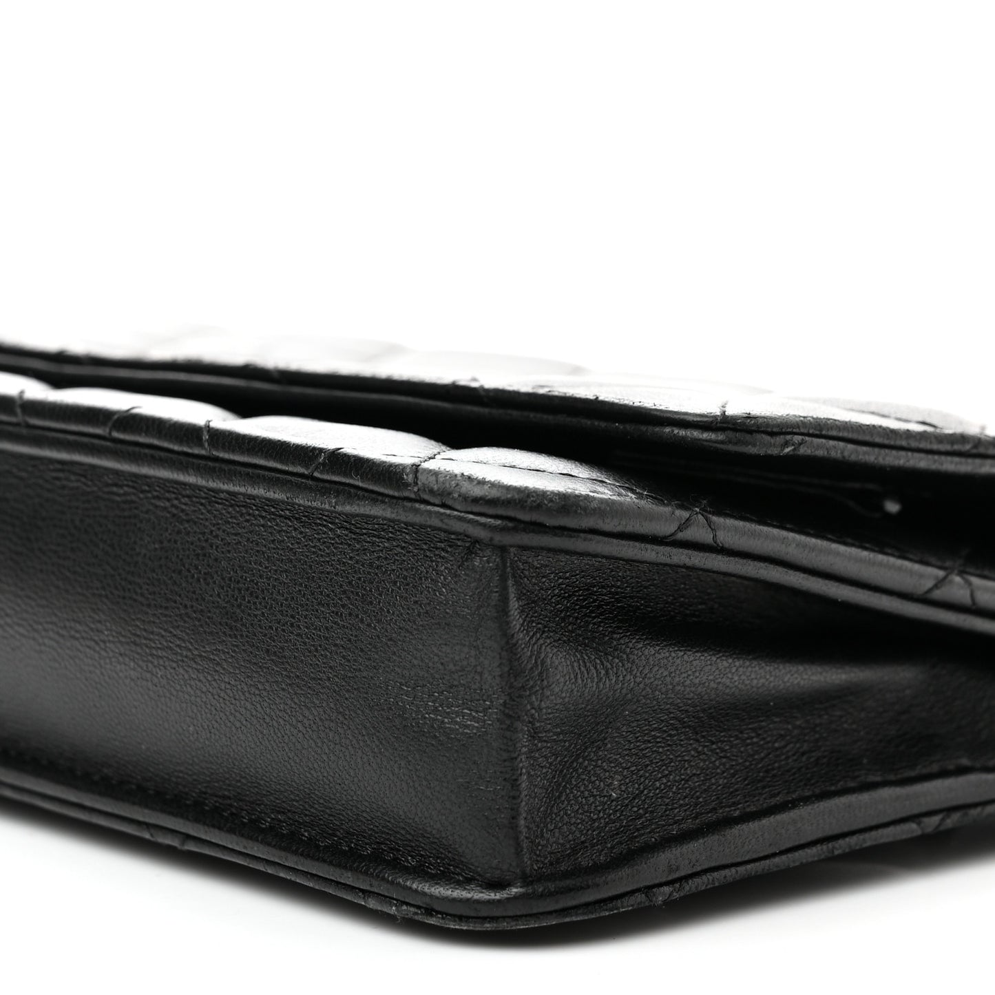 Lambskin Quilted Wallet On Chain WOC Black
