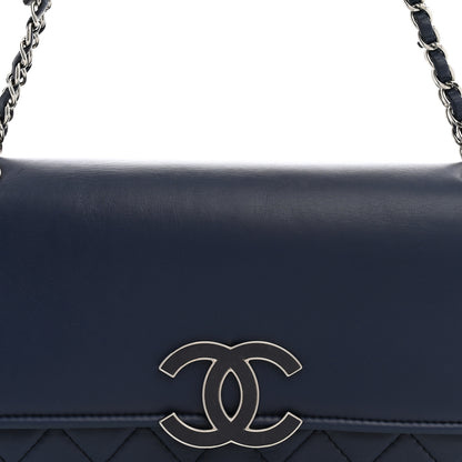 Chanel Distressed Calfskin Hamptons Accordion Flap Blue 8 of 12