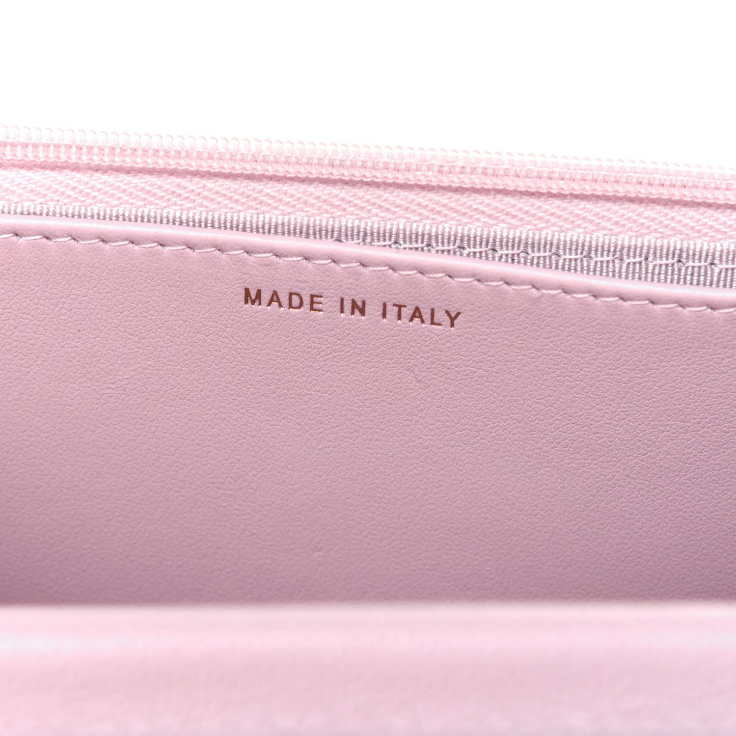 Caviar Quilted Wallet On Chain WOC Light Pink