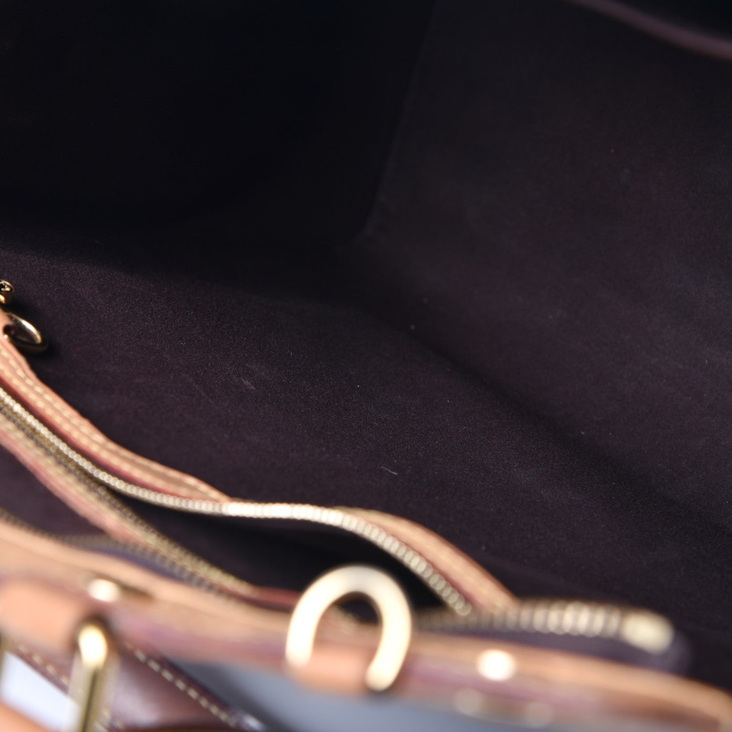Louis Vuitton Vernis Brea GM Amarante 16 of 22
