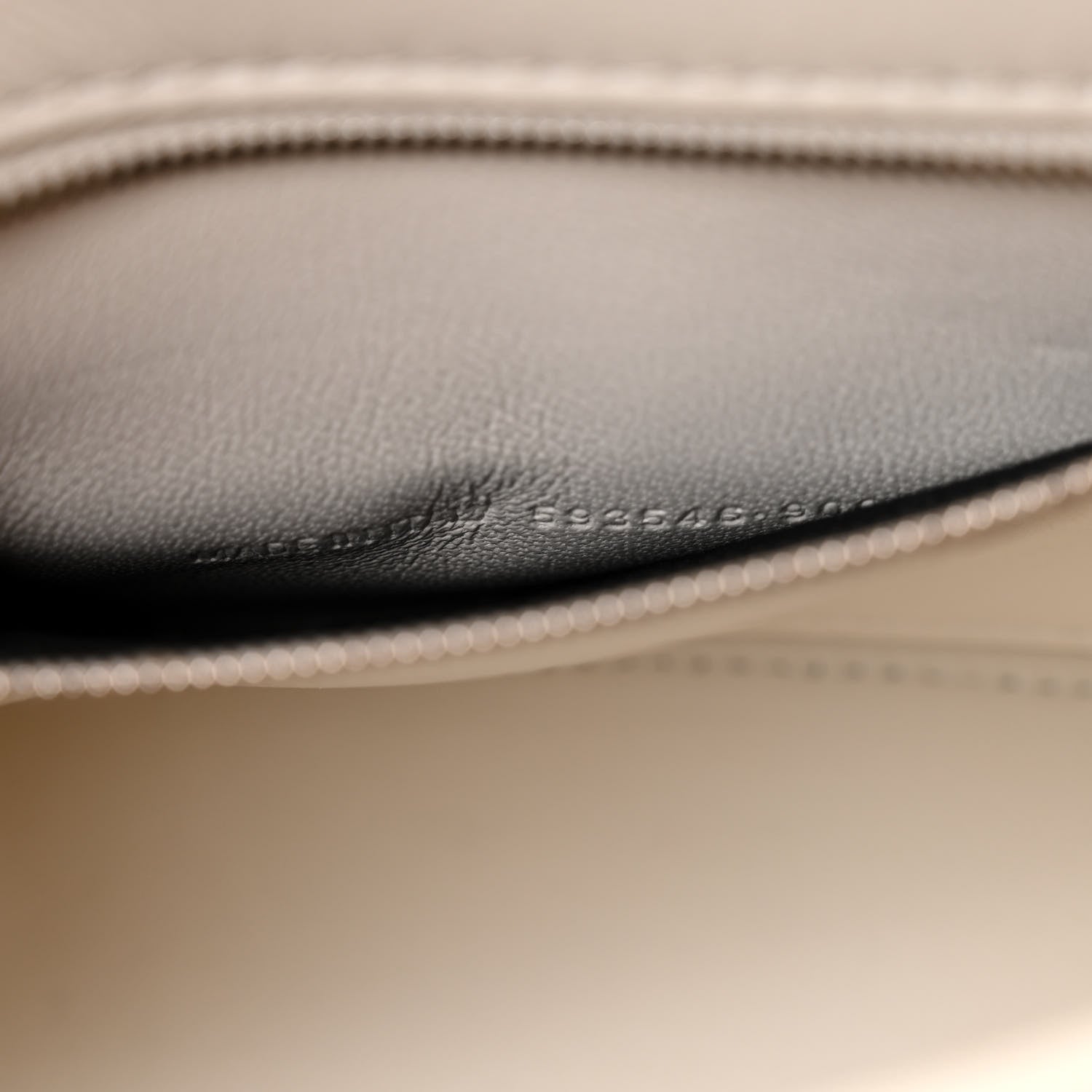 Balenciaga Grained Calfskin Small Hourglass Top Handle Bag White 7 of 10