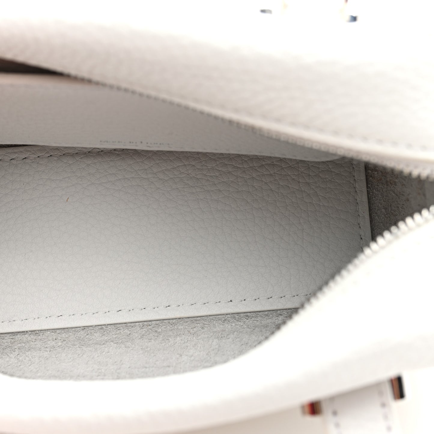 Taurillon Soft Nano Cool Box Satchel White