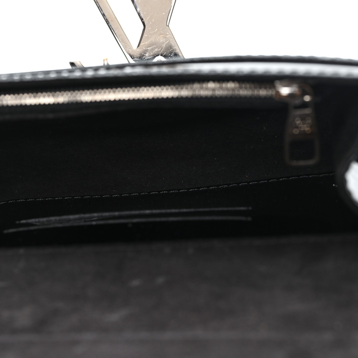 Louis Vuitton Electric Epi Louise Strap PM Black 5 of 10