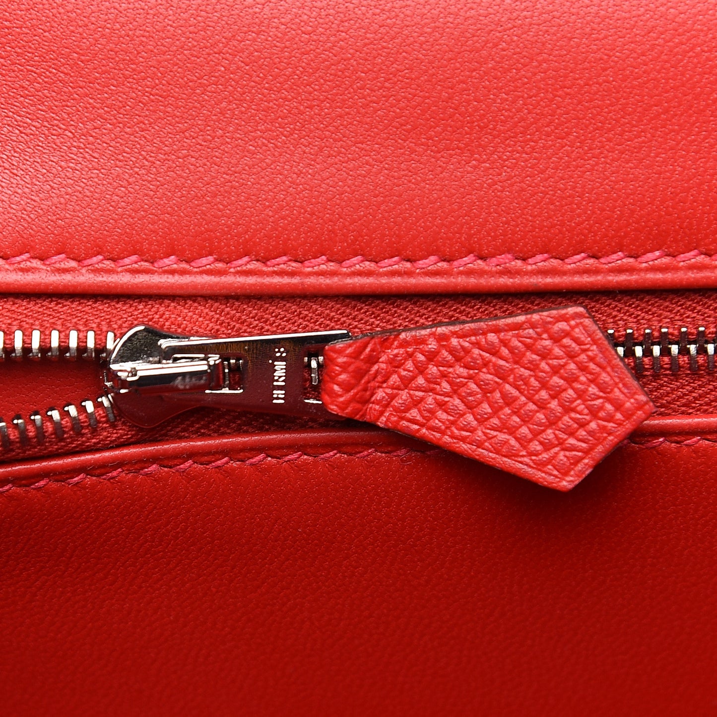 Epsom Constance 24 Rouge Casaque