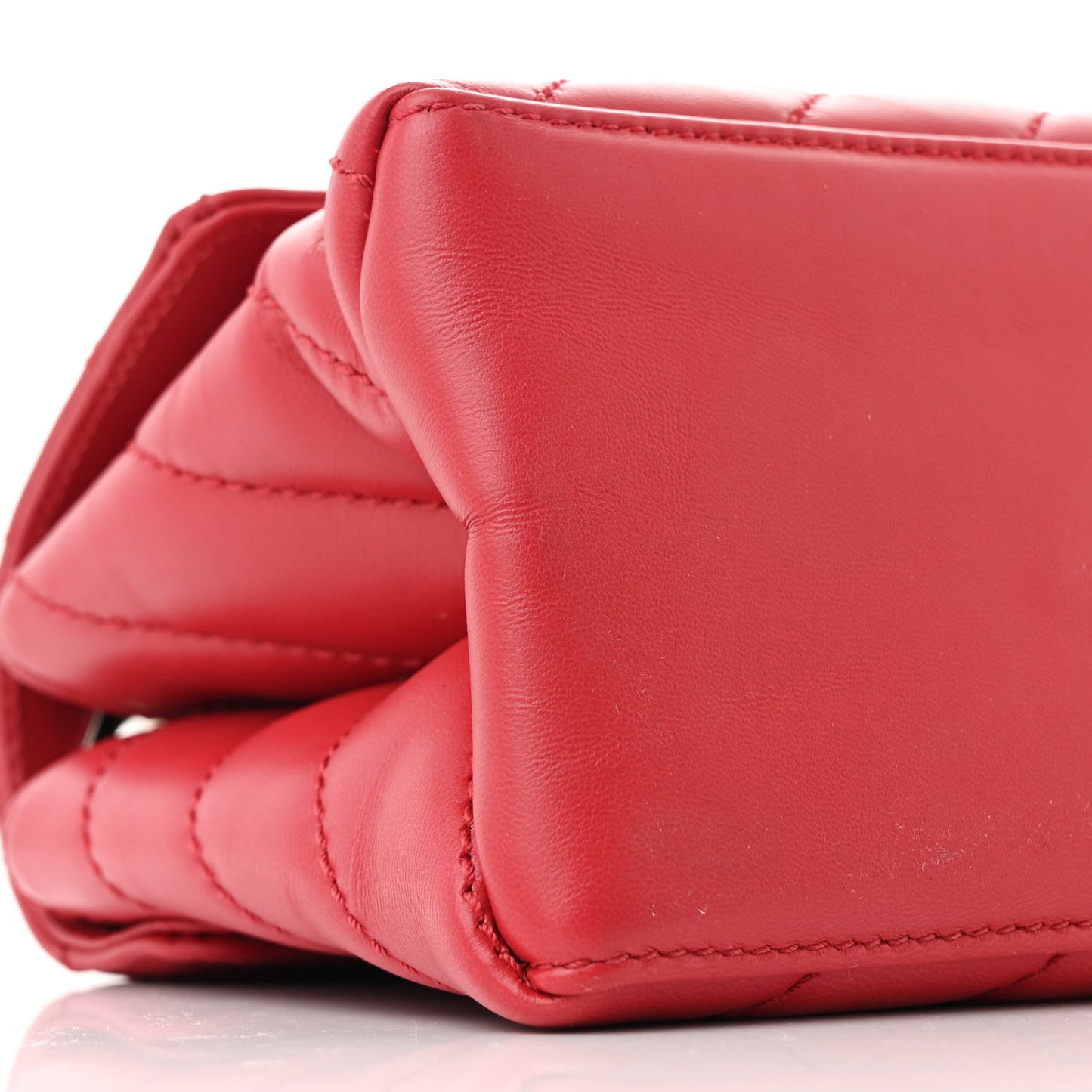 Calfskin Diagonal Quilted Jackhammer 19 Shoulder Bag Red